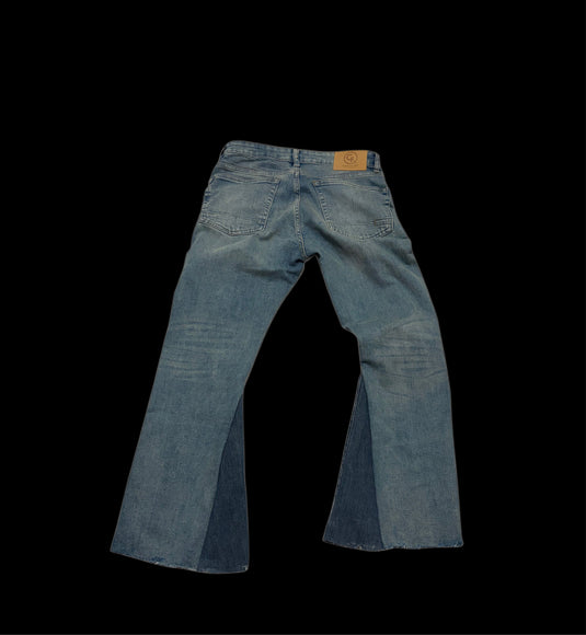 Translation missing: en.Flared jeans